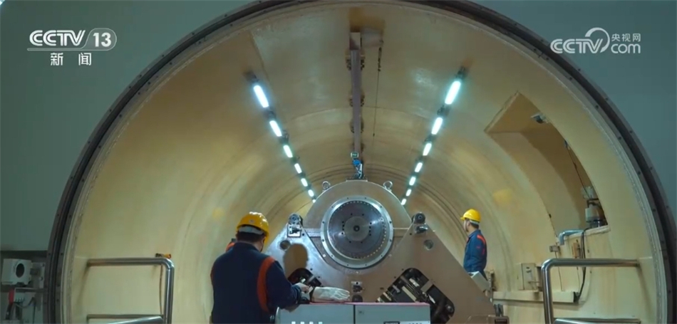 九游娱乐：赋能千行百业工业互联网让数字化“看得见、够得着、走得远”(图4)