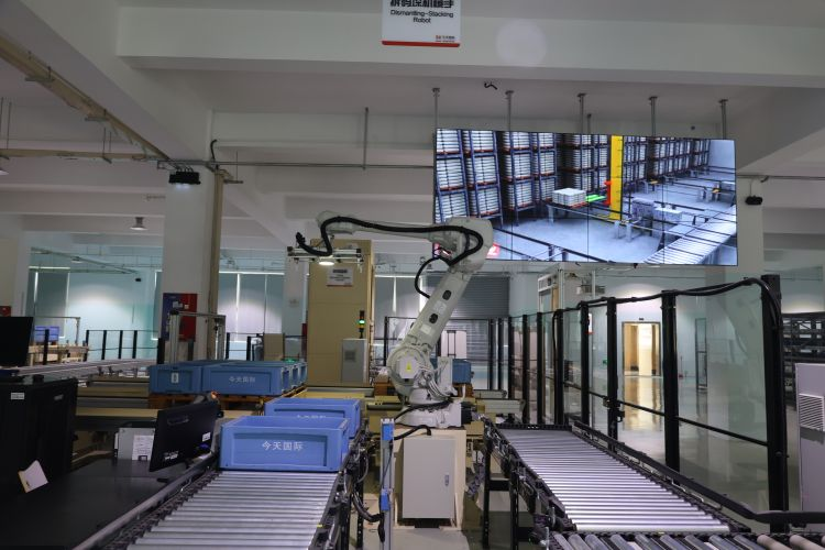 九游娱乐：开启加“数”度！工业互联网助力龙岗企业数字化转型(图2)