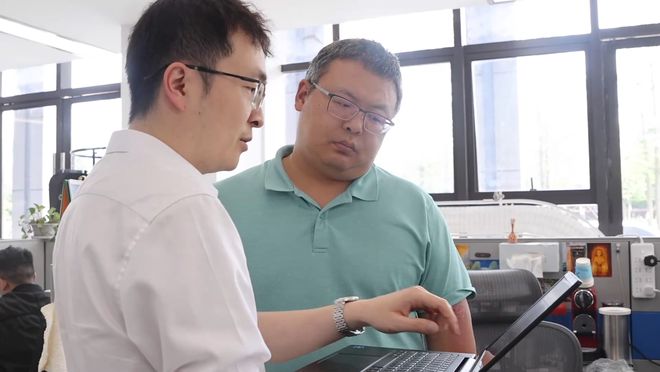 九游娱乐：新职业新活力｜工业互联网运维员：“一张网”助力企业数字化转型(图2)