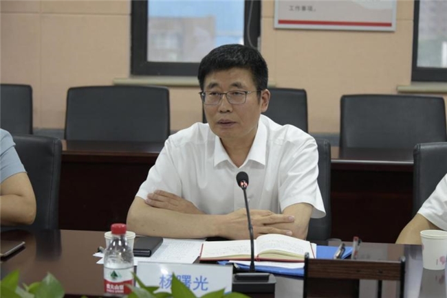 九游娱乐网站：中国轻工业联合会、河北省总工会、邯郸市总工会相关领导对互联网营销师总决赛场地实地调研考察(图3)