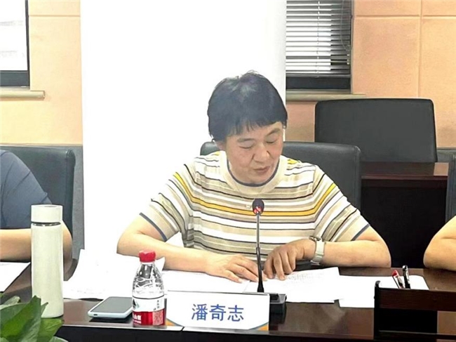 九游娱乐网站：中国轻工业联合会、河北省总工会、邯郸市总工会相关领导对互联网营销师总决赛场地实地调研考察(图6)