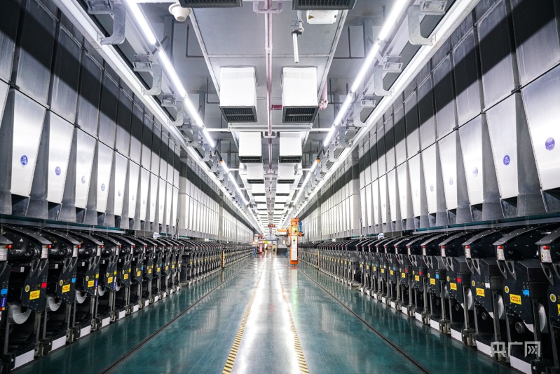 九游娱乐网站：锚定现代化改革再深化｜互联红利持续释放智能制造加速转型(图2)