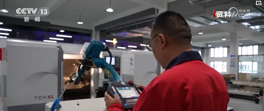 九游娱乐平台：工业领域设备更新突出数字化、绿色化彰显高质量发展“底色”(图8)