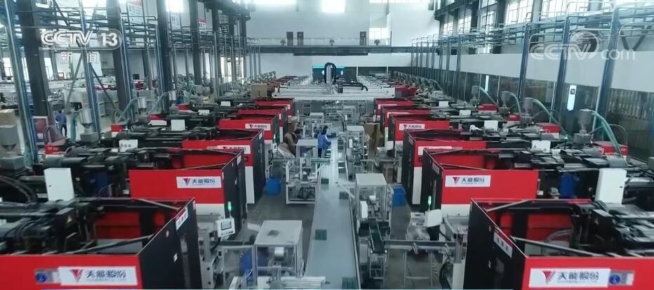 九游娱乐：数据里的“中国活力”工业互联网赋能多行业实体经济(图3)