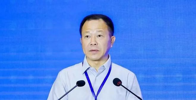 九游娱乐平台：第三届铁水联运发展论坛、第七届全球贸易与集装箱运输大会举行2024铁水联运优秀案例发布(图3)