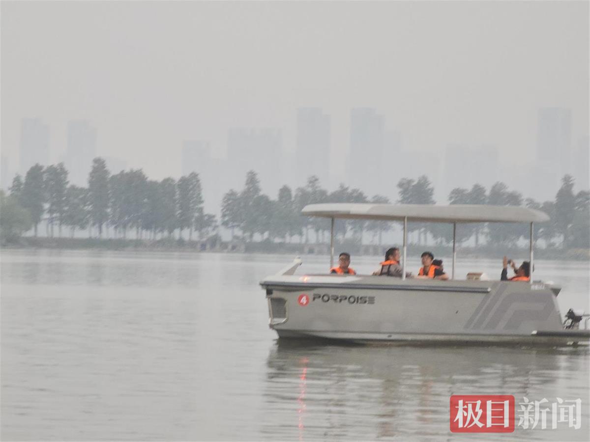 九游娱乐网站：无人驾驶游艇来了！武汉东湖风景区投放50艘(图1)