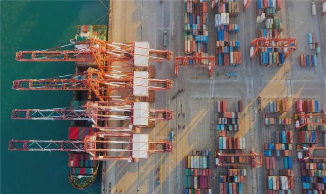 九游娱乐：迎75周年华诞航运业为祖国母亲献礼！(图2)