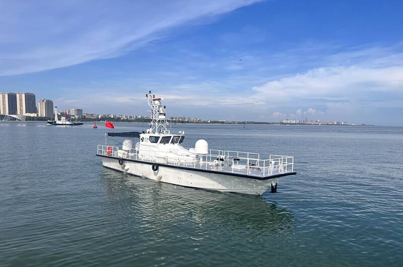 九游娱乐：海南测评无人艇全方位展示“深海制造”(图1)