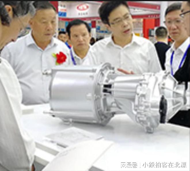 九游娱乐：工业并蒂莲：武汉工博会武汉机博会10月在绚烂盛开(图11)