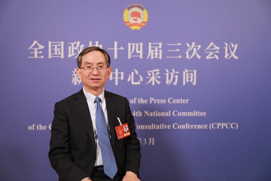 九游娱乐平台：全国政协委员余晓晖：数字技术加速新质生产力形成大幅提升全要素生产率(图1)