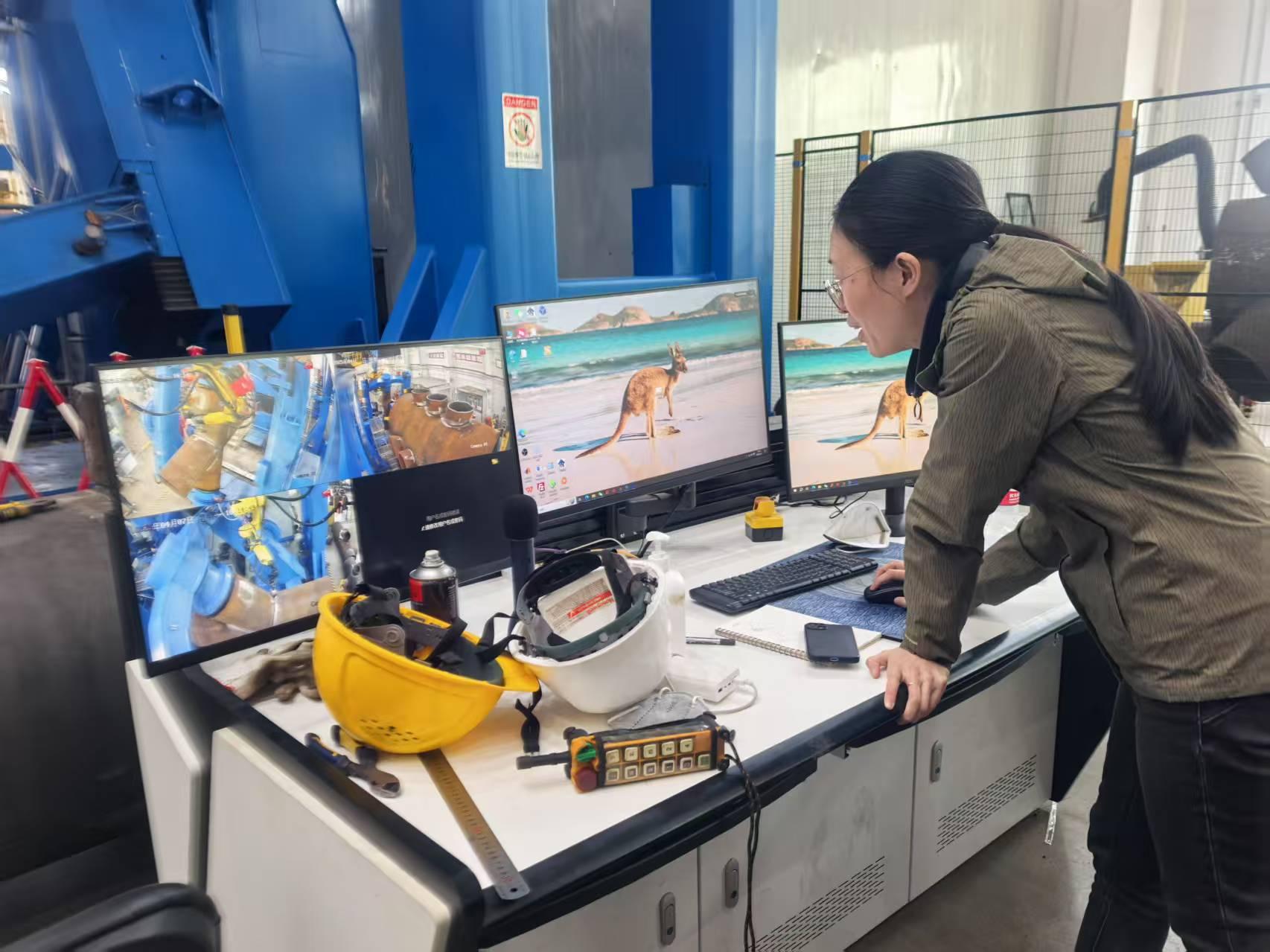 九游娱乐网站：世界首套！“钢铁裁缝”机器人让海上油气平台建造进入智能时代(图2)