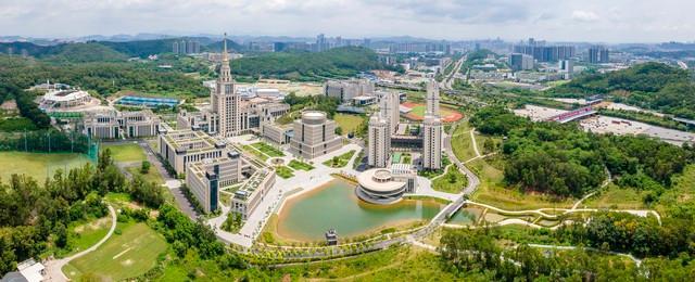 九游娱乐：保研率30%的深大特色班值不值得8万学费？(图2)