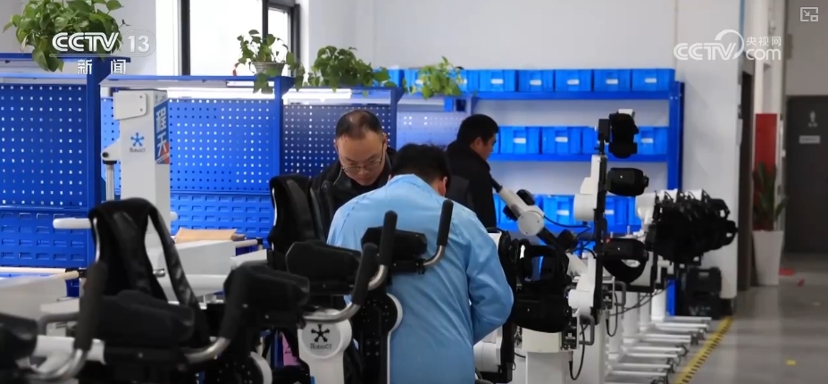 九游娱乐网站：面向制造领域人力资源服务场景不断涌现多部门协同促进高质量充分就业(图2)