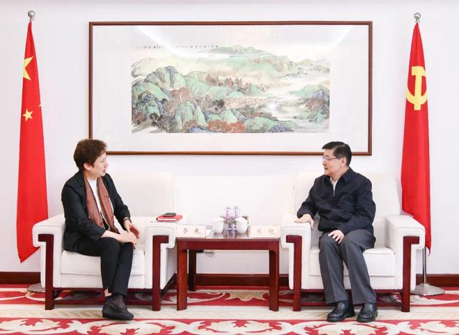 九游娱乐网站：刚刚履新的联通女老总最新动向曝光！(图1)
