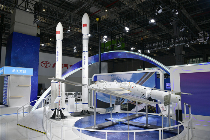 九游娱乐：尖端科技产品亮相工博会构建“中国智造”新生态(图6)