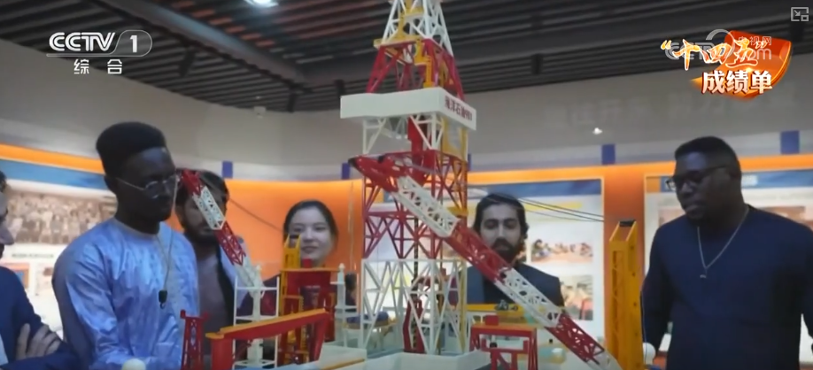 九游娱乐平台：“智慧大脑”“含新量”“铁杆粉丝”……透视关键词看外贸做大体量、做强结构、锻造韧性(图6)