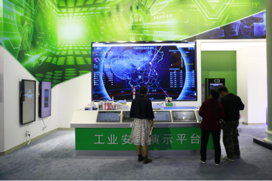 九游娱乐：“砥砺奋进的五年”大型成就展：科技创新助力大国崛起(图4)