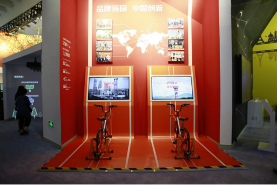 九游娱乐：“砥砺奋进的五年”大型成就展：科技创新助力大国崛起(图5)