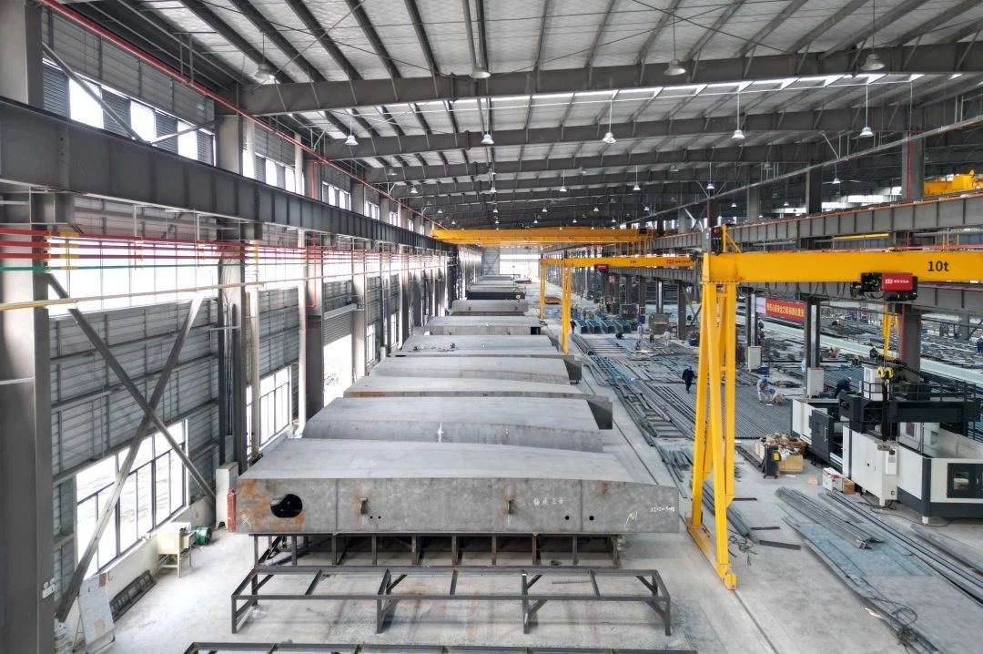 九游娱乐网站：绿智并举提质升级看建工智能制造如何打造绿色数字船厂(图2)