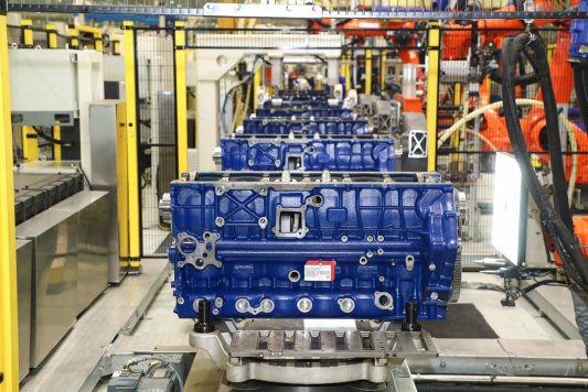 九游娱乐：潍柴入选领航级智能工厂以硬核实力亮相世界智能制造大会(图5)