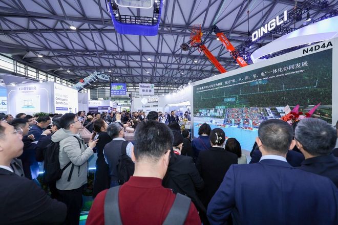 九游娱乐网站：三点水新能源首次亮相海事展发布两款新船型并斩获超十亿订单(图1)