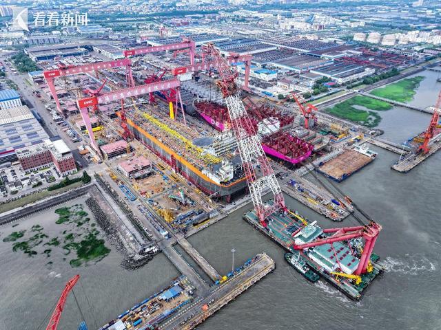 九游娱乐网站：双船坞并进八批次领跑!外高桥造船再刷新纪录(图4)