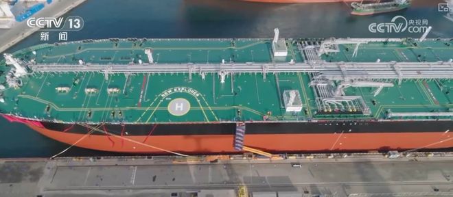 九游娱乐:智慧、绿色!我国船舶工业领先优势巩固全球首艘甲醇双燃料智能超大型油轮交付(图2)