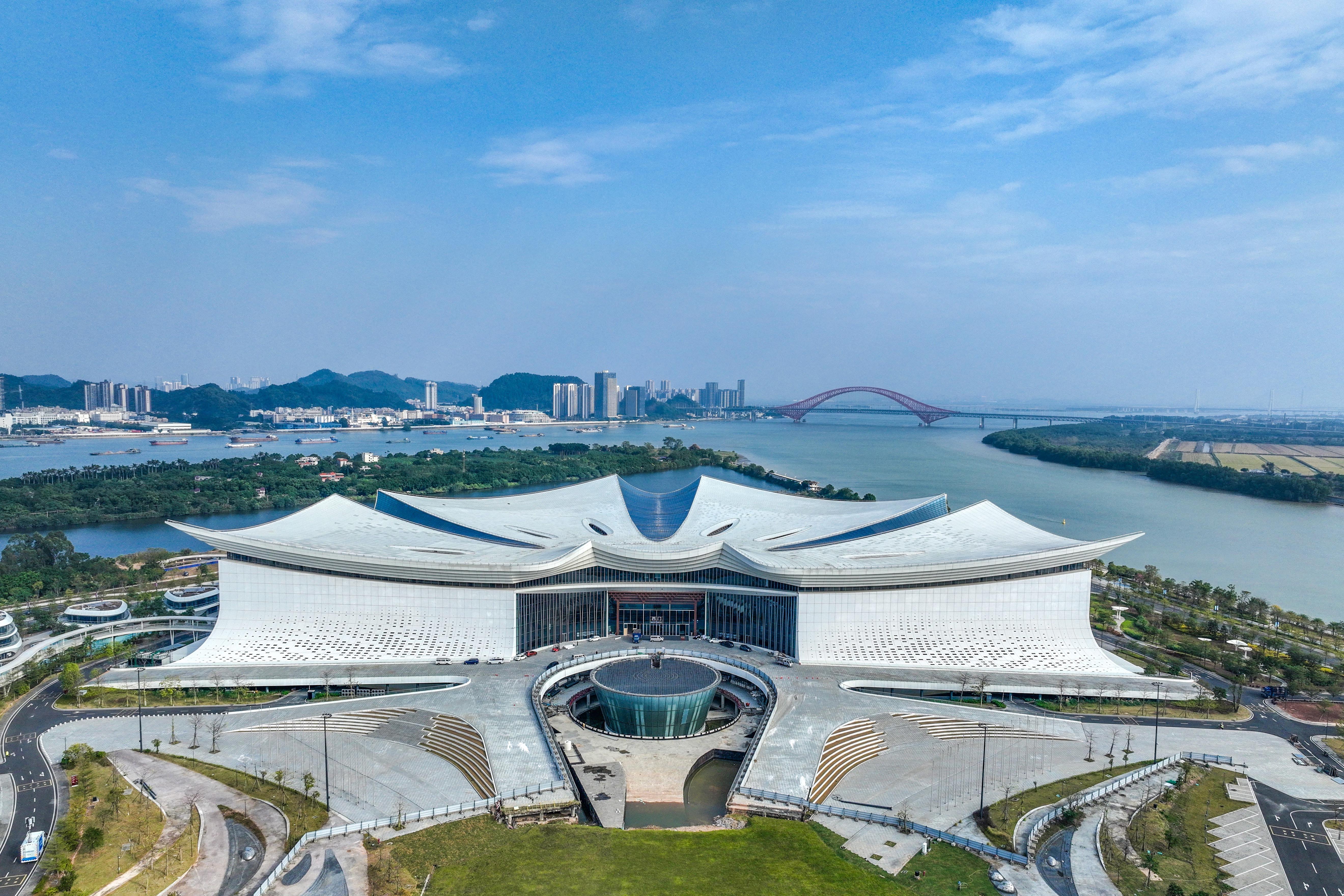 九游娱乐网站：南沙新年第一会政企同心释放“十五五”发展强信号(图3)