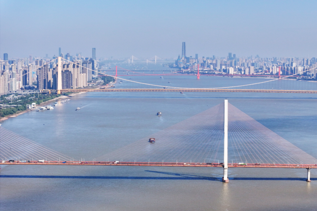 九游娱乐:六省竞逐万亿内河航运中部大省出手了(图2)