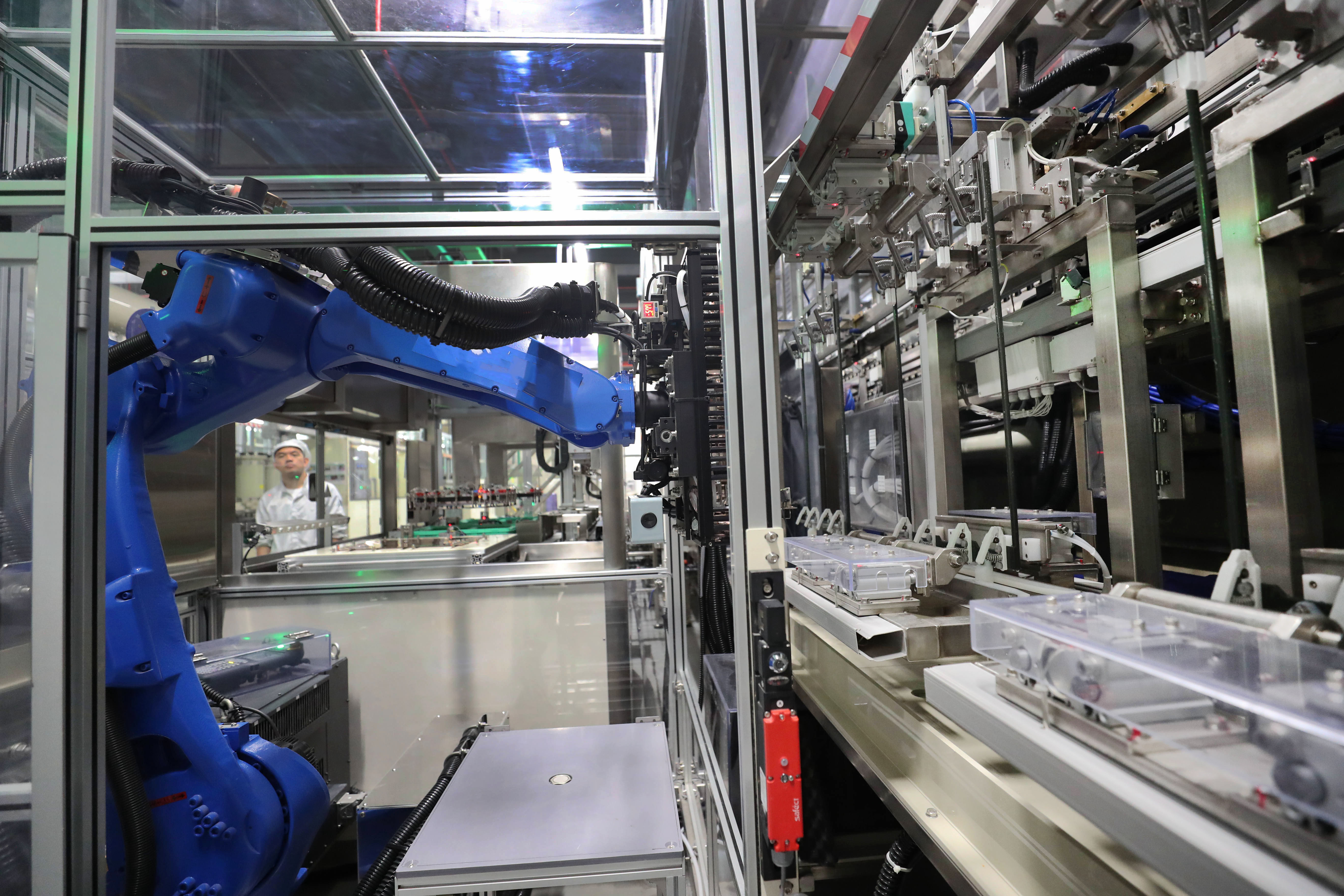 九游娱乐网站:全面拥抱“AI+”南通制造要发力“智造”!(图2)