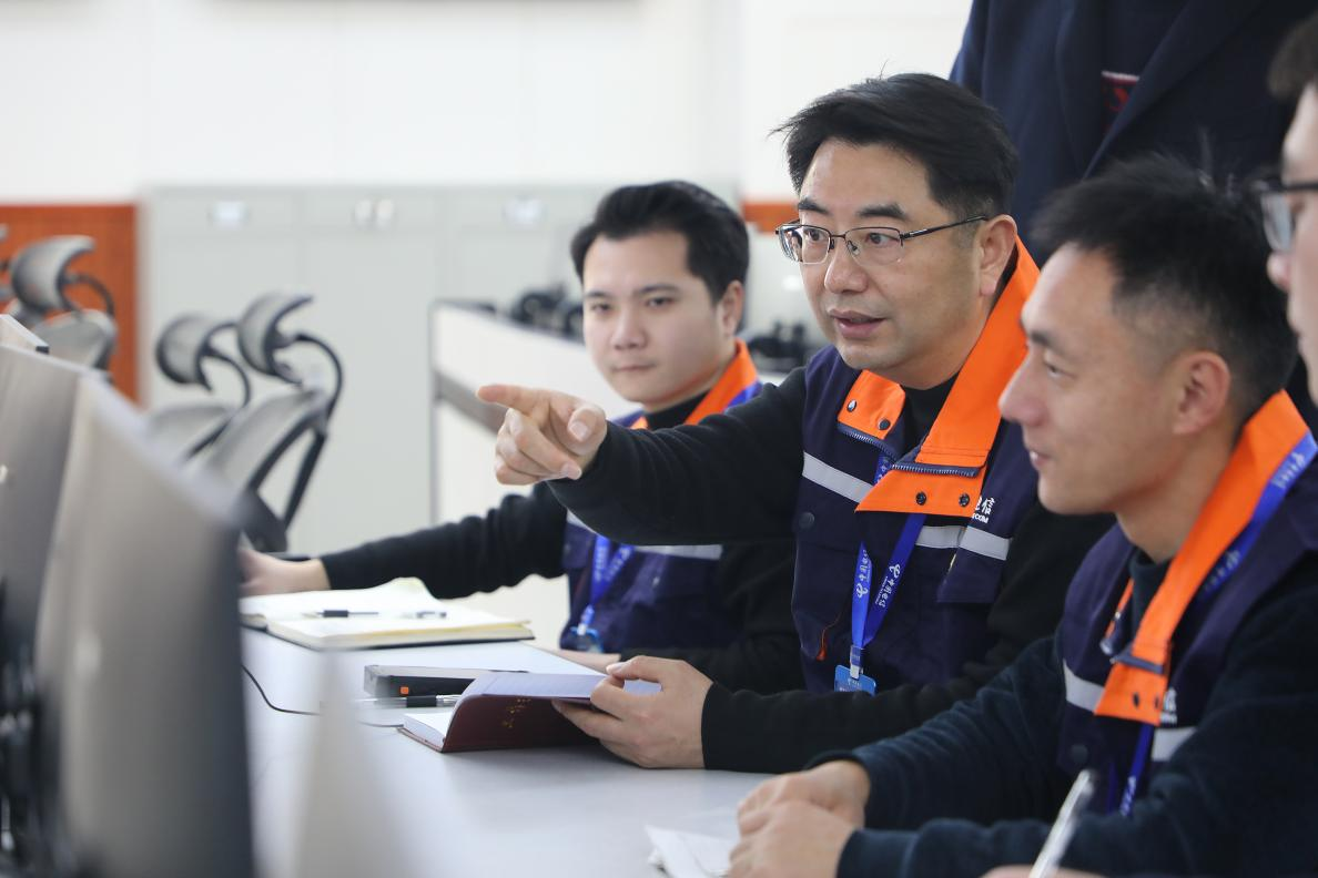 九游娱乐网站：【两会声音】全国人大代表宗强：让老区群众共享数字红利(图1)