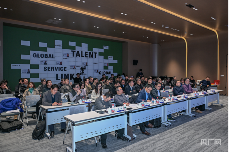 九游娱乐平台：上海交通大学AI创新成果集中亮相聚焦细分场景突破核心技术(图1)