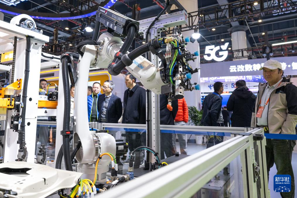 九游娱乐网站：2025中国5G+工业互联网大会在武汉举办(图7)